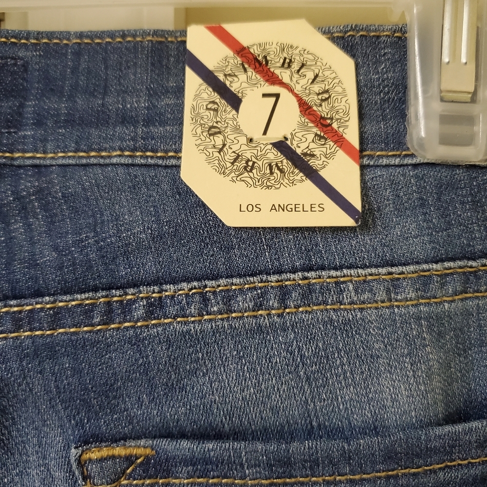 Ladies Jean/Capri - Picture 7 of 10